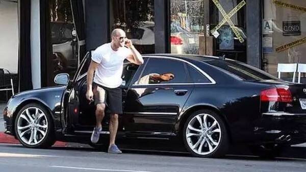 怪兽修车：修复一辆09年西装暴徒奥迪S8，当年售价200多万