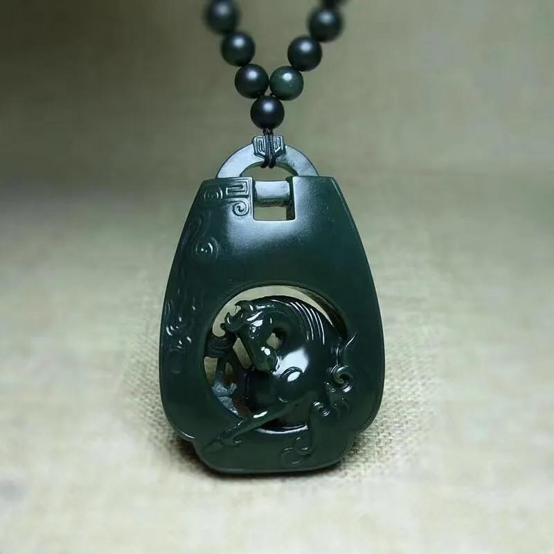 和田玉打灯有发亮的结构,和田玉打灯鉴别方法