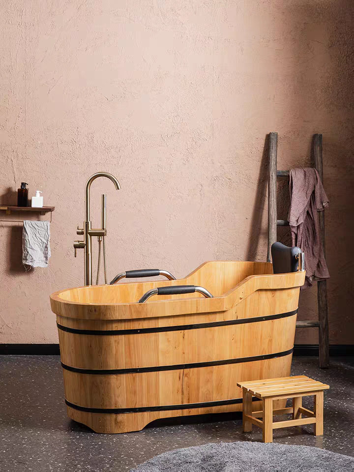 主卧室装修小户型带厕所带浴缸,小户型浴缸淋浴房并存干湿分离