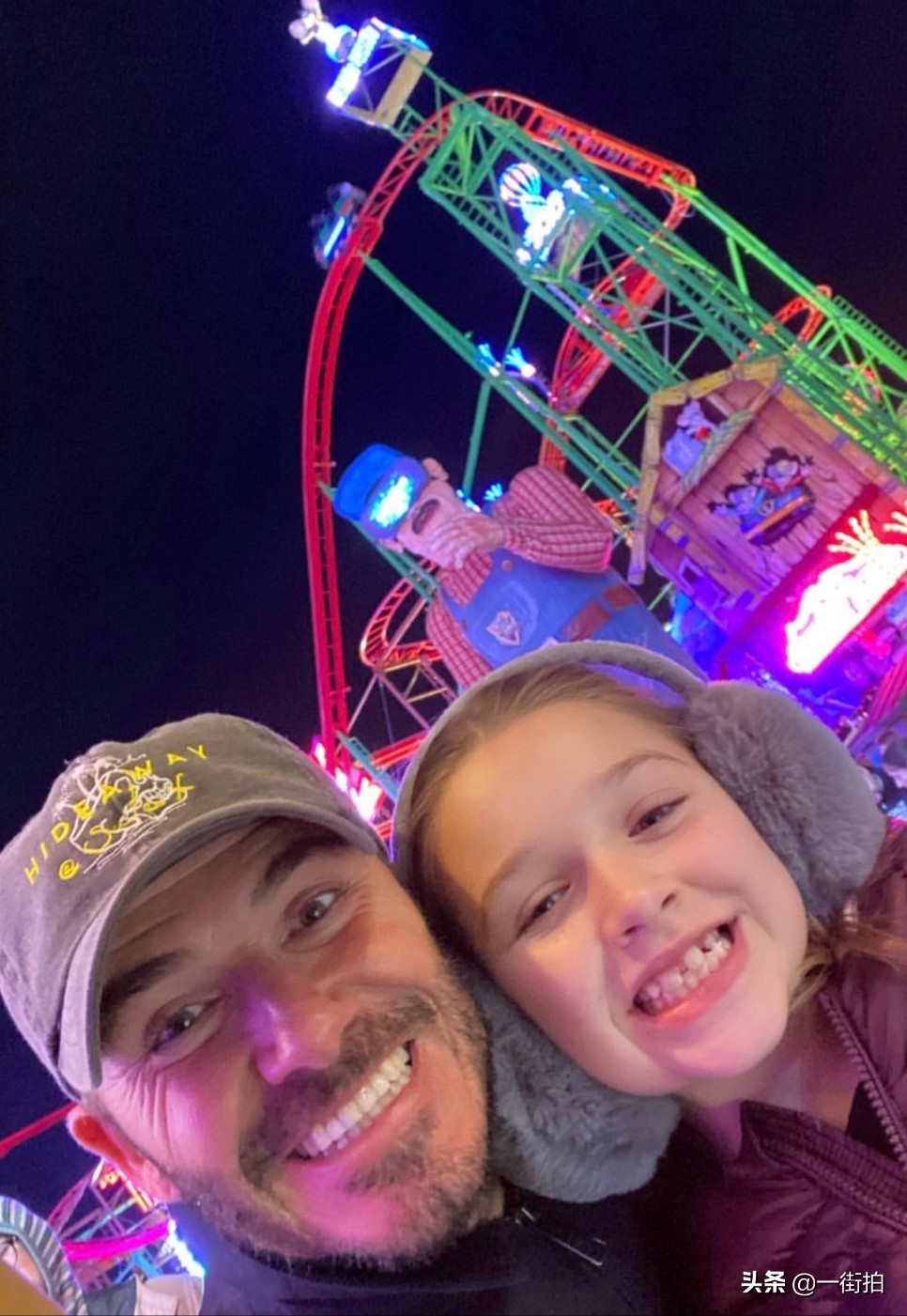 小七贝克汉姆小时候穿吊带裙,贝克汉姆与小七照片