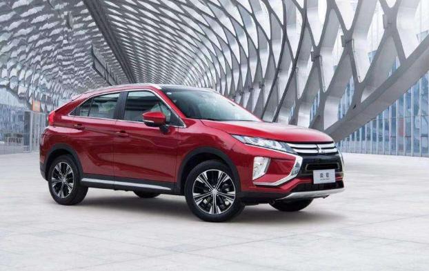 说起技术比两田好，但营业利润却暴跌86%，三菱走到如今谁背锅？