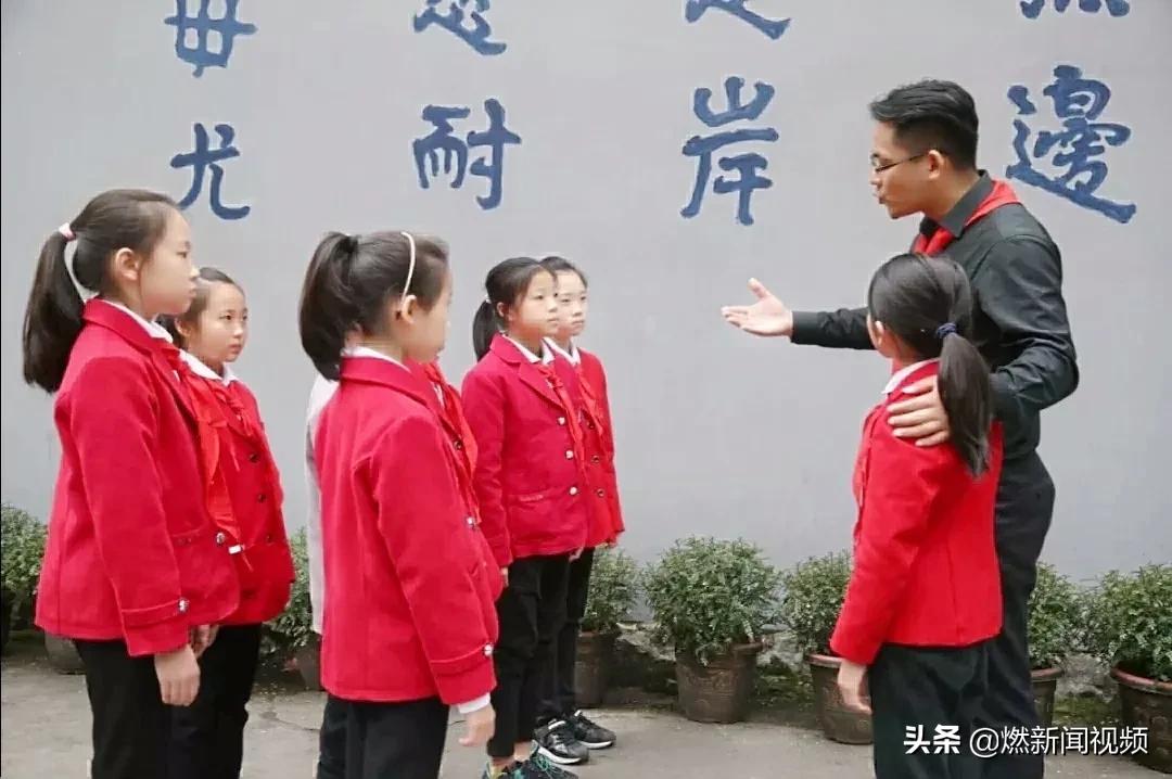 用心把红岩精神传给孩子们┃你好少代会