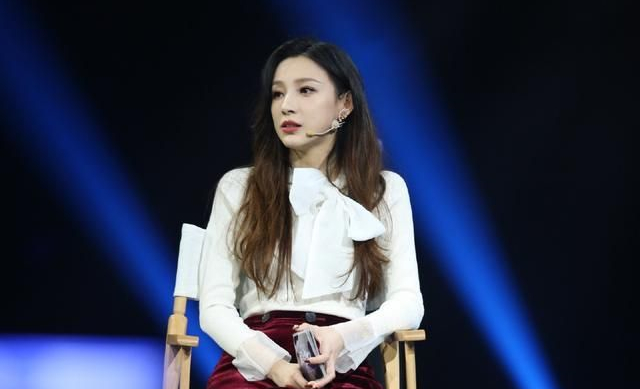 央视一姐曾比董卿还红的女人,央视主持人李红董卿谁更漂亮