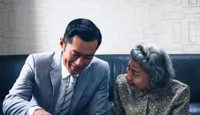 “鬼后”罗兰：凭裘千尺走红，87岁无人敢娶，却被古天乐视为亲人