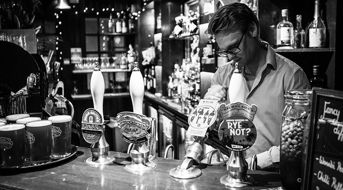 英国爱丁堡房价最新价格,英国爱丁堡全景图