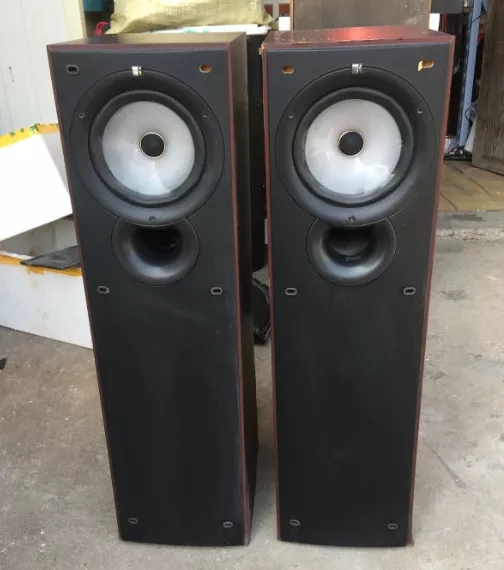 智能音箱玩个热闹，看看上世纪就在玩品质的万元级音箱