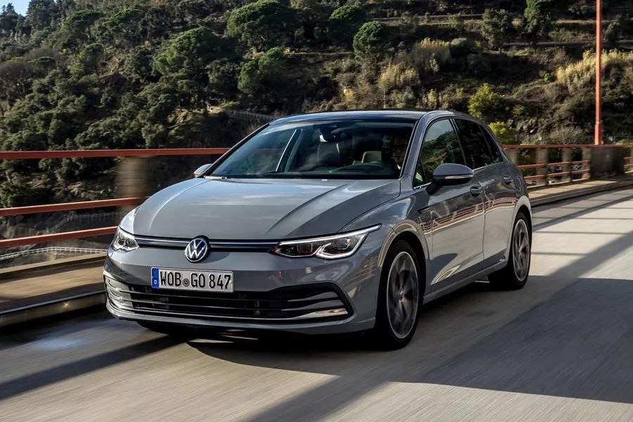 12款高尔夫旅行版和10款汉兰达2.7,高尔夫和新款汉兰达