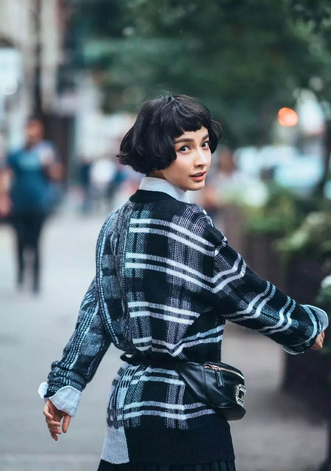 明星卖雅诗兰黛dw,明星卖闲置真的很便宜吗