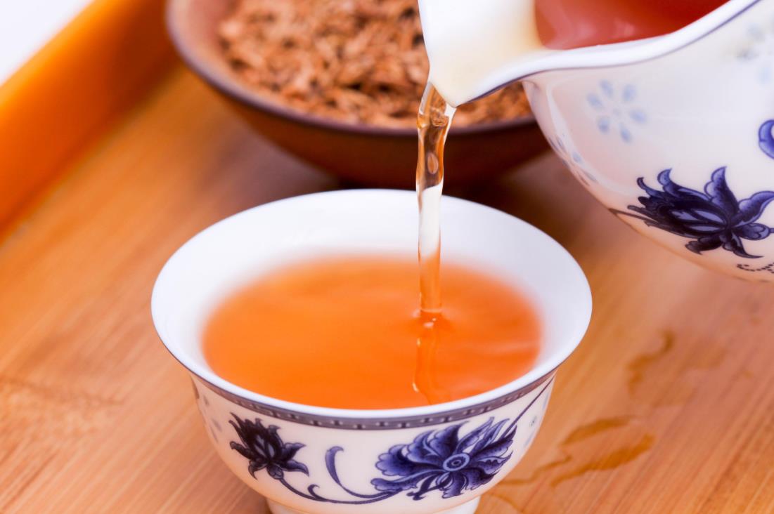 咳嗽可以喝沙参玉竹麦冬红枣汤吗,喉咙痒痒的老是咳嗽可以喝麦冬吗