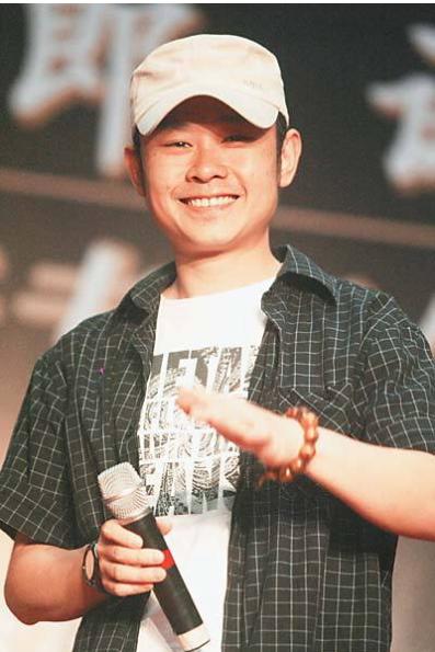 从一夜爆红到销声匿迹的刀郎,刀郎2002年第一场雪后销声匿迹