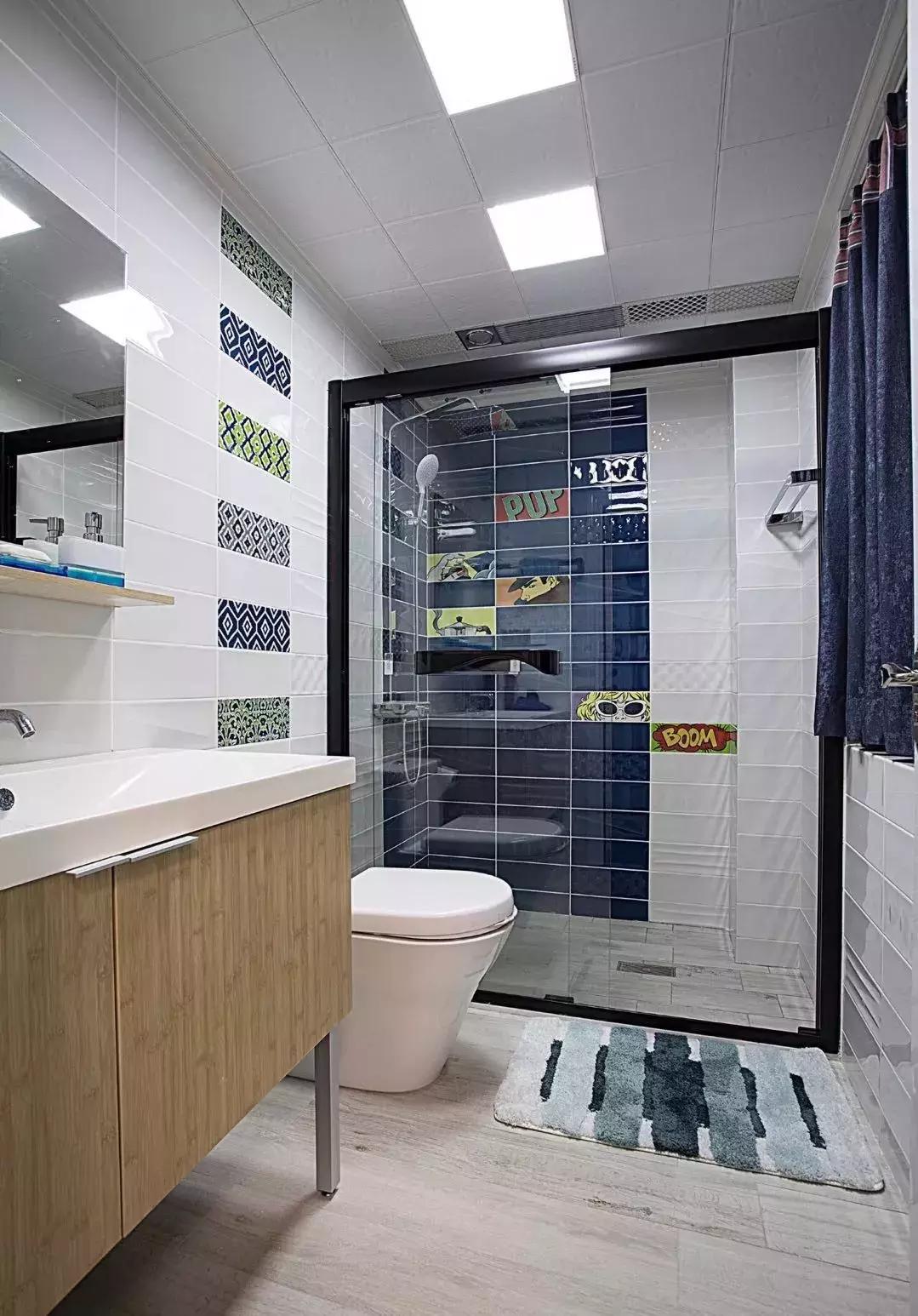 卧室门正对洗手间如何化解,卧室门正对厕所门如何化解尴尬