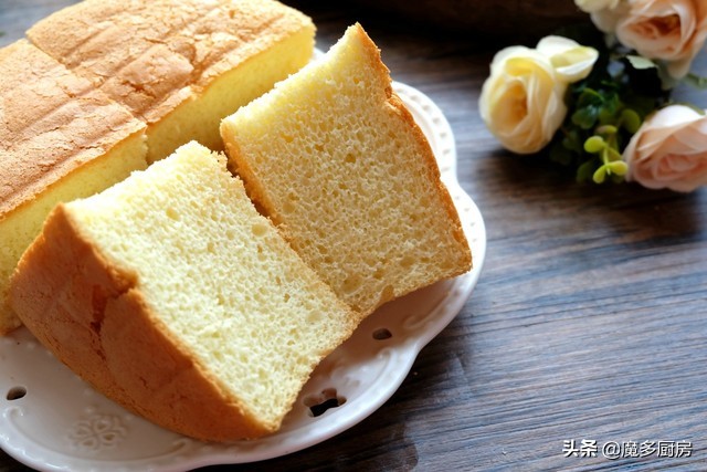 100克低筋面粉做蛋糕要放几个鸡蛋,130克低筋面粉放多少鸡蛋做蛋糕