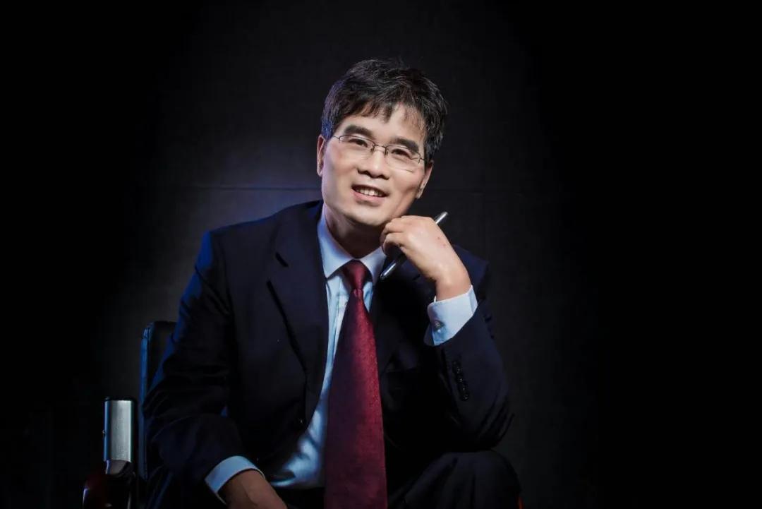 「今日作家」张平轩‖阳台上的费菜（散文）