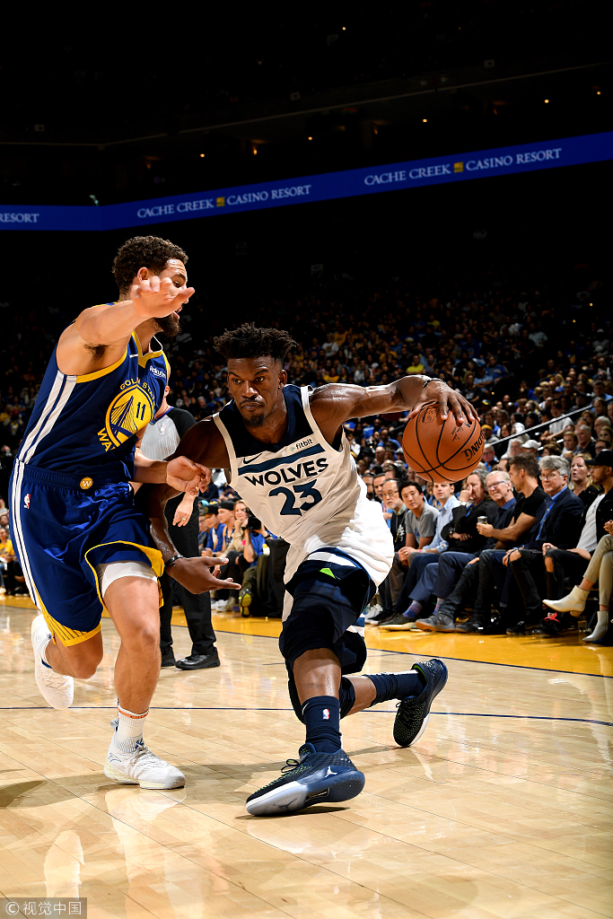 NBA今日球鞋精选:上脚两双联名款!火箭赢了,“鞋王”嗨了