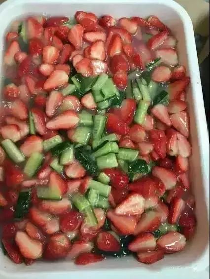 大学食堂最火烤鸭饭,天津学校烤鸭