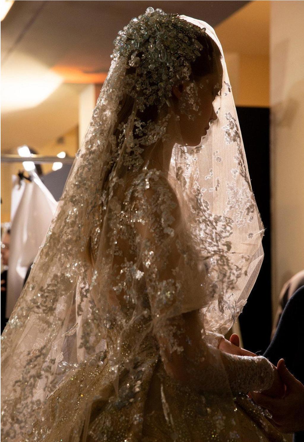 刘亦菲走红毯穿的礼服 (刘亦菲结婚了吗2017)