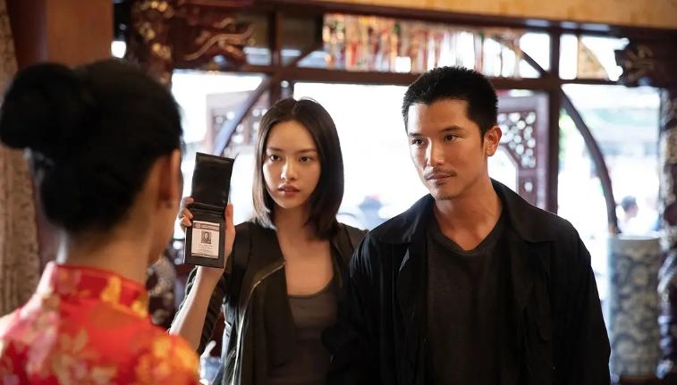 邱泽身价多少亿,邱泽资料及照片