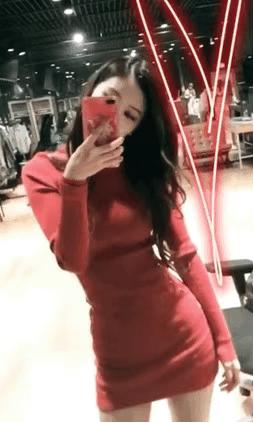 细腰女生穿搭技巧,细腰长腿女生穿搭风