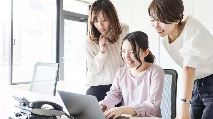 香港移民适合做什么工作,香港工作申请移民