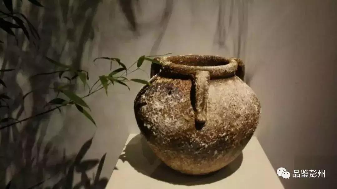 走遍中国的“寻鞋哥”来了!这回居然换上“军乐造”