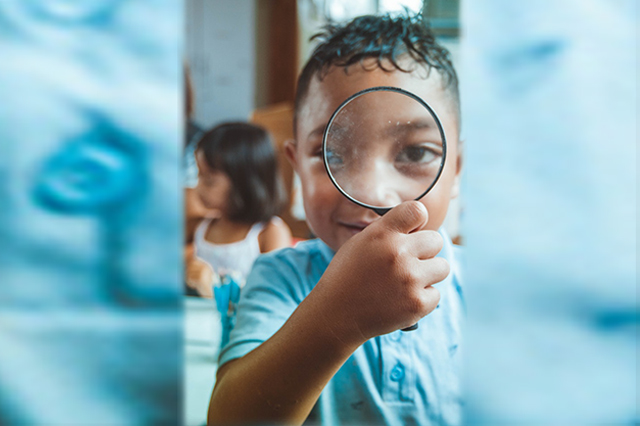 眼一生视力矫正可靠吗,怎样判断自己哪一只眼斜视