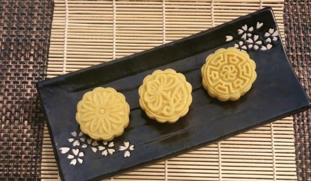 自己做的绿豆糕很粘牙是为啥,如何在家自制绿豆糕