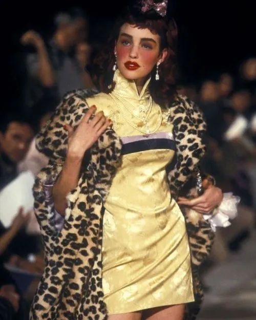 明星都穿的旗袍,中外女明星穿旗袍