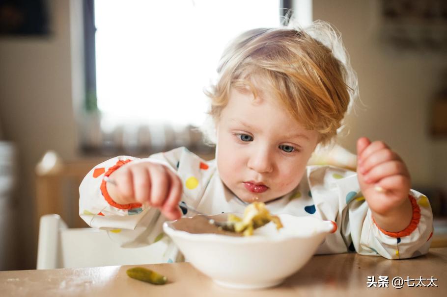 以「湿疹」之名的智商税，除了「大头娃娃」还有什么？