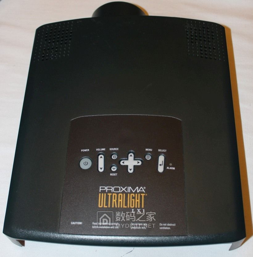 都是钽电容惹的祸：拆修宝施玛（Proxima）3LCD投影机三无故障