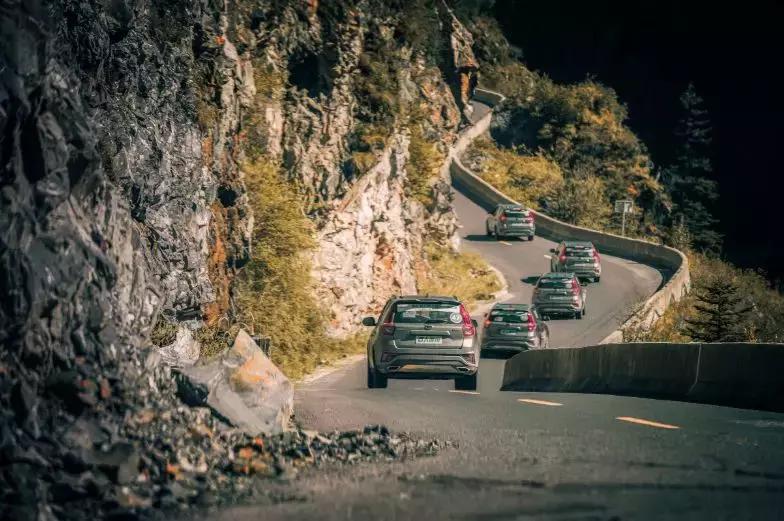 吉利远景suv和哈弗m6谁更突出,吉利远景suv和哈弗m6