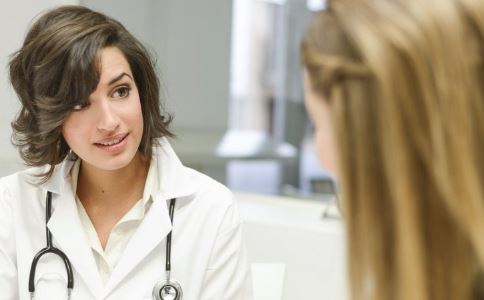 女人小心坐出妇科病生活中如何避免诱发附件炎