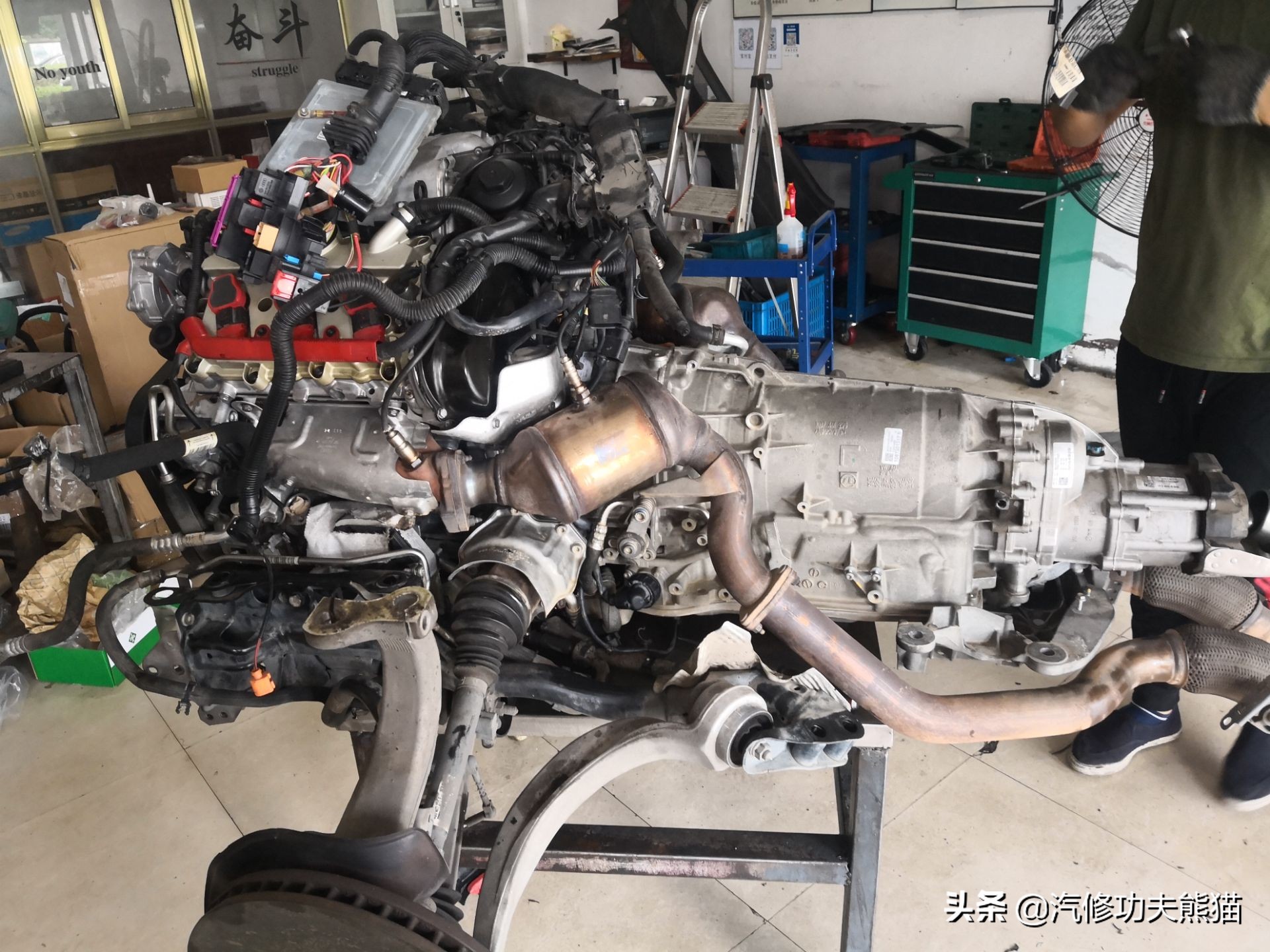 奥迪a8l烧机油严重有什么征兆,奥迪a8l烧机油现象普遍吗