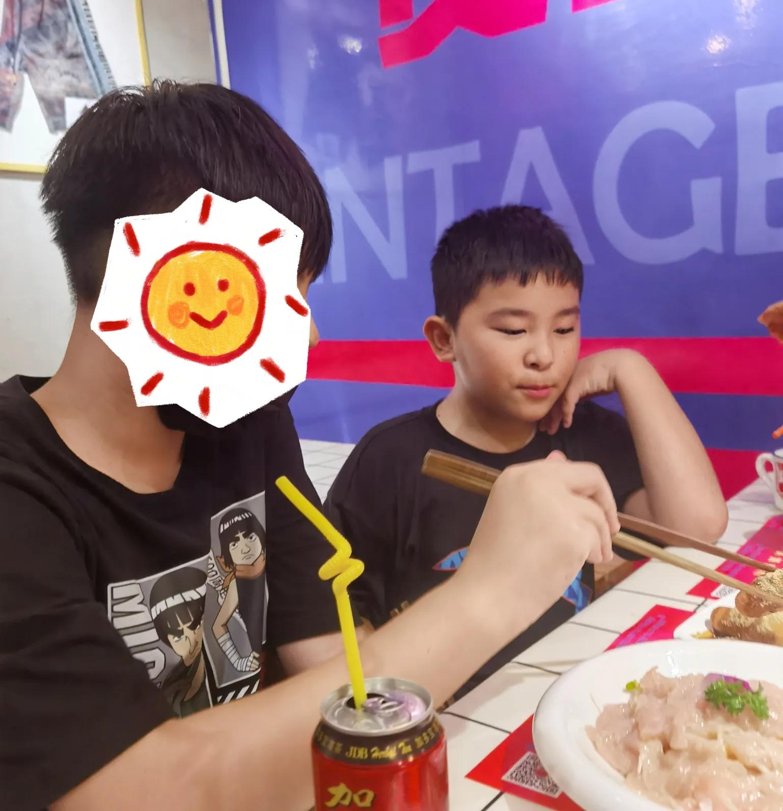 孩子18周岁生日父母怎样做,10岁孩子过生日请小朋友如何过