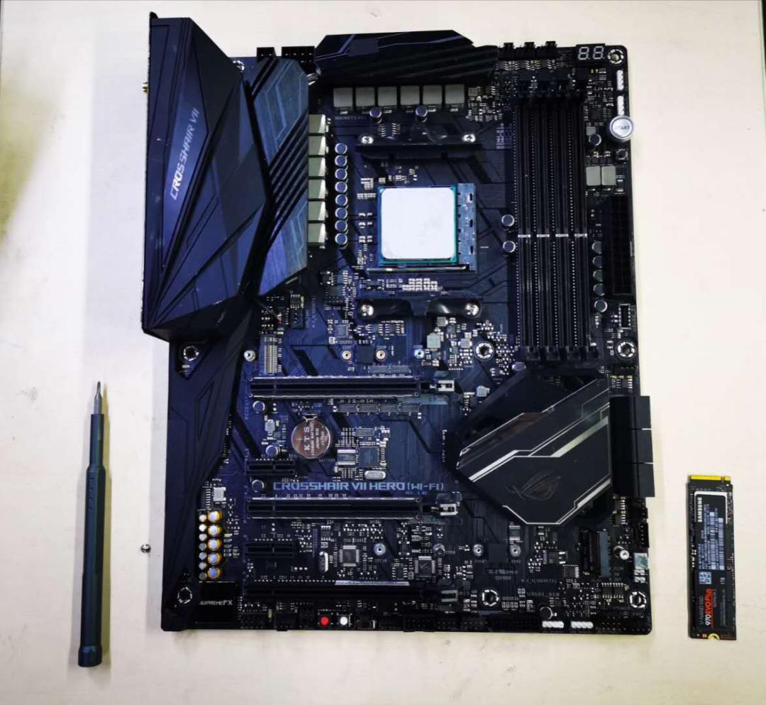 m.2固态硬盘安装详细教程,手把手教你安装m.2固态硬盘