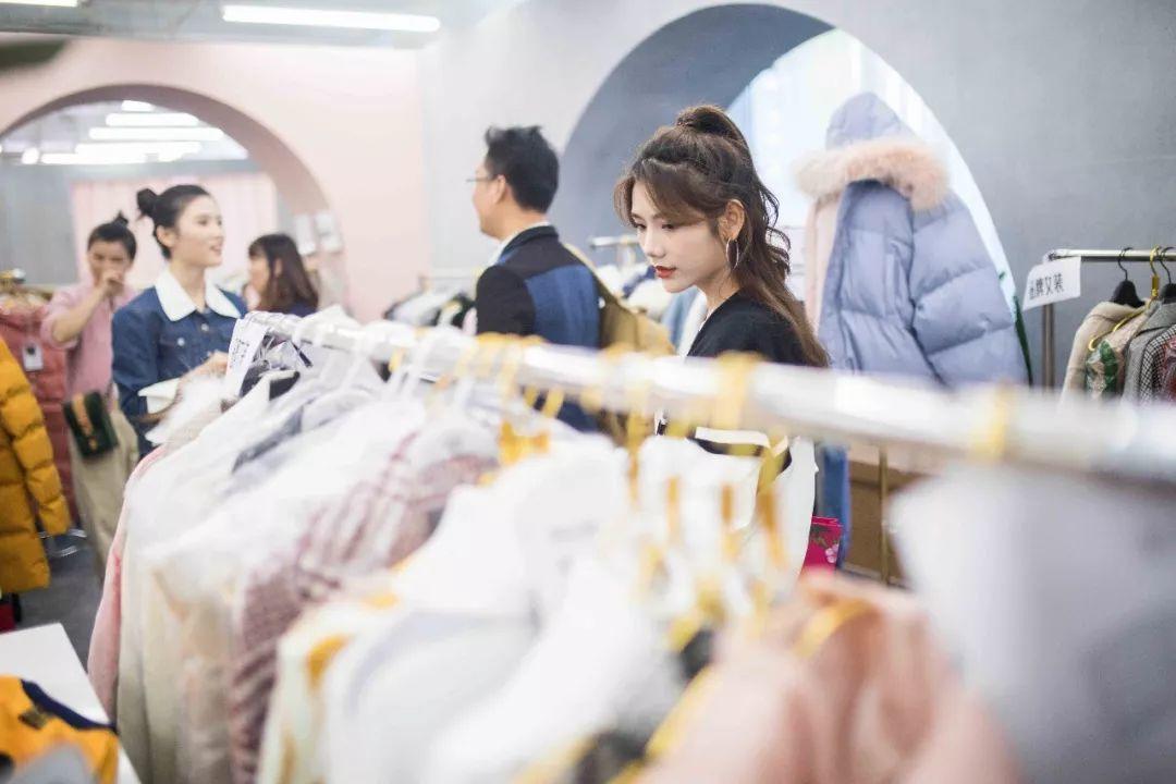 蘑菇街是什么样的,蘑菇街商业街