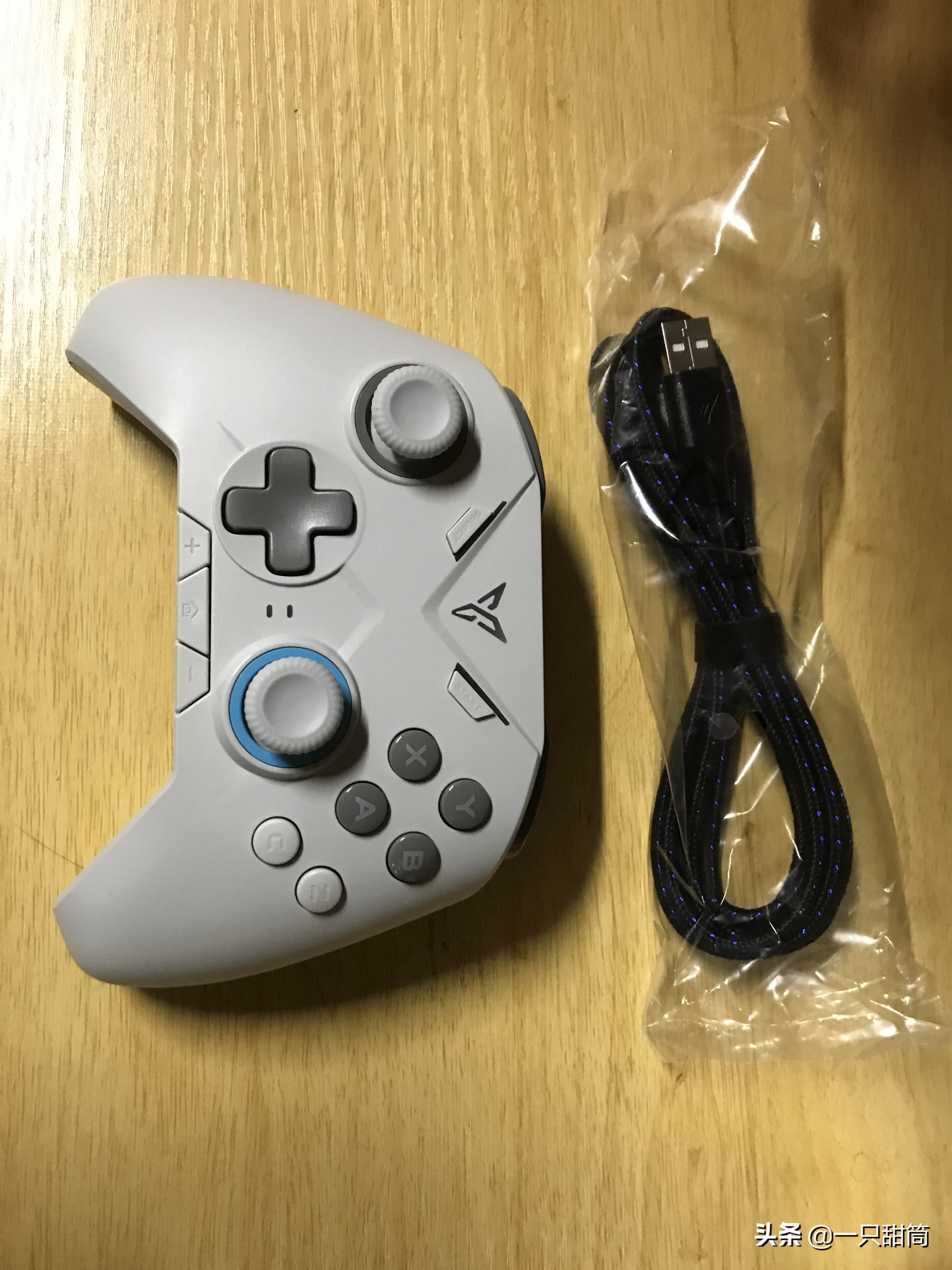 黑武士手柄和八爪鱼手柄哪款好,黑武士2手柄和八爪鱼2手柄哪个好