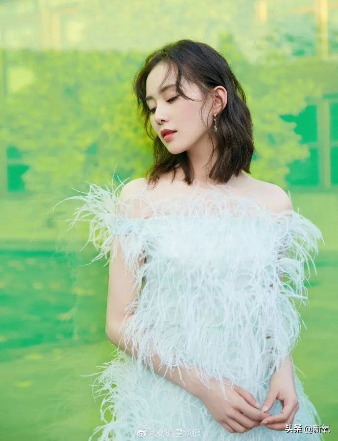 芭莎慈善夜雷佳音的头是1.5个肖战的头、2个刘诗诗的头，太犀利了