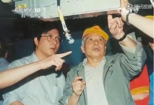 22岁负责攻克世界性难题，让中国战斗机领先世界的杨伟究竟多牛？