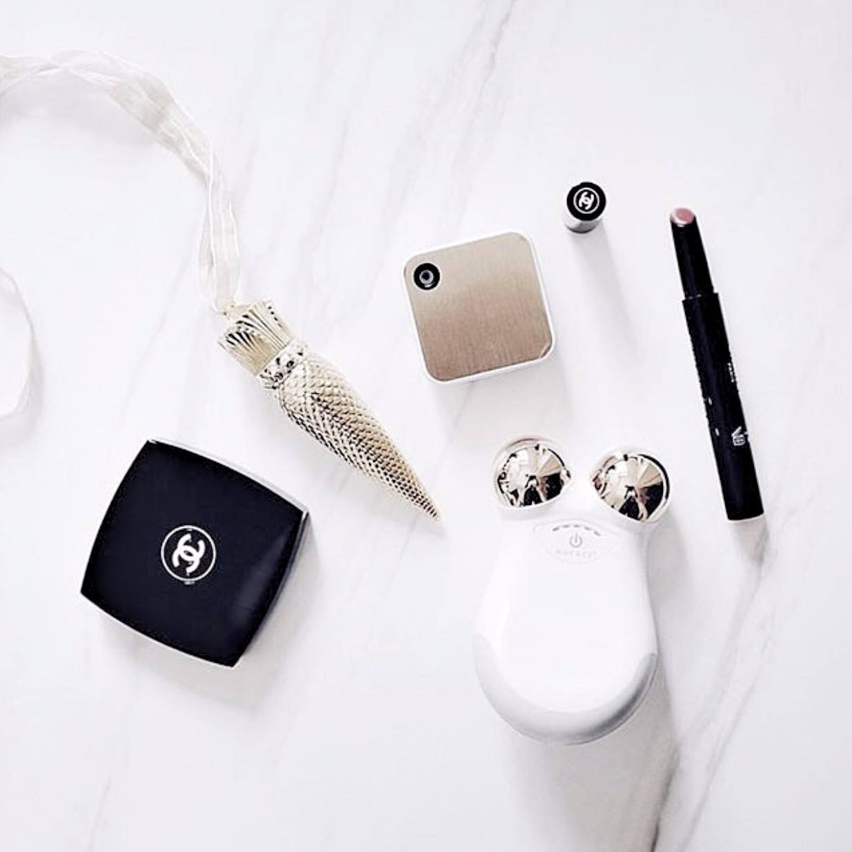 脸上的三八纹能改善吗,三八纹越来越明显了咋办