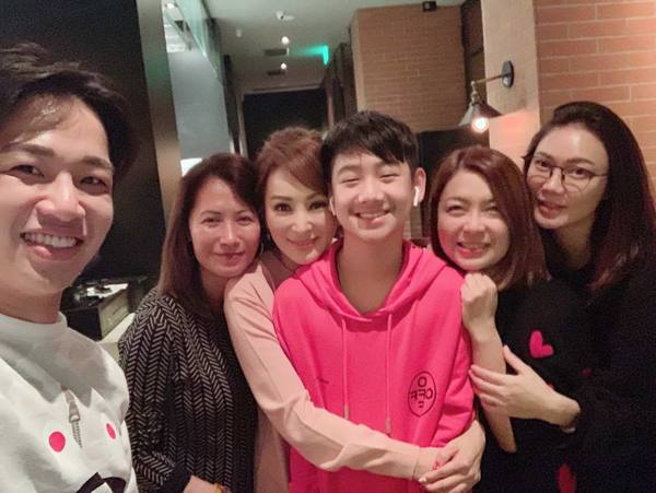 前亚姐冠军结婚了吗,亚姐冠军隐瞒婚史