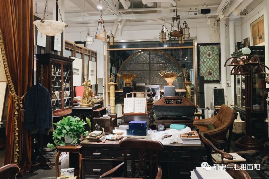 现代风格网购家具店铺推荐,买家具最容易踩的坑是什么