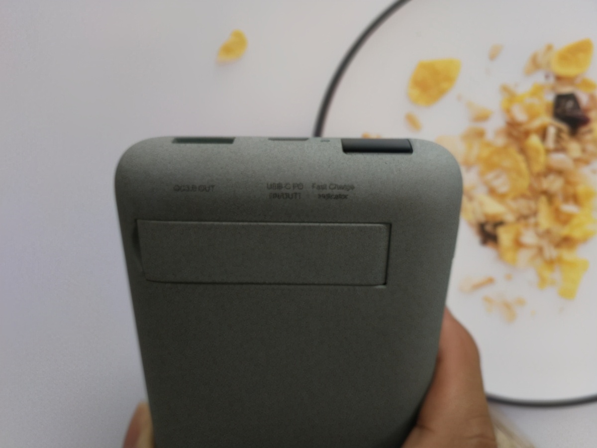 南卡无线充电宝power2评测,南卡power3充电宝无线充电测试