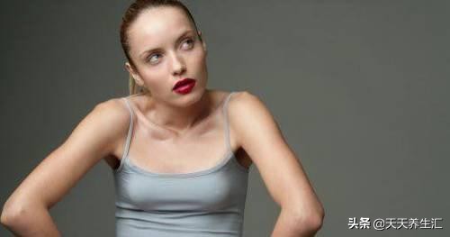 女人未生育胸部松弛,成年女性乳腺发育不良