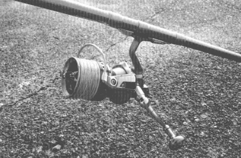 「日本专业海钓投钓书籍」投钓选纺车轮还是水滴轮？要阻力吗？