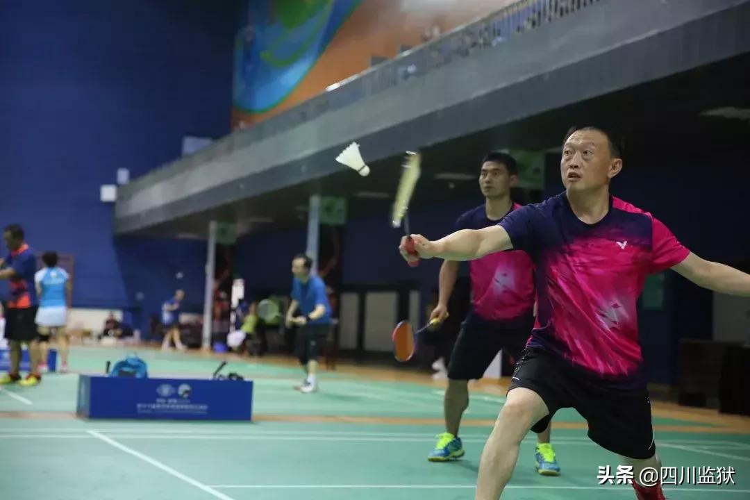 世警会|友谊第一，今天我们都是阿sir的球迷！