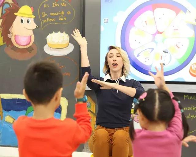 英孚教育做老师,英孚外教