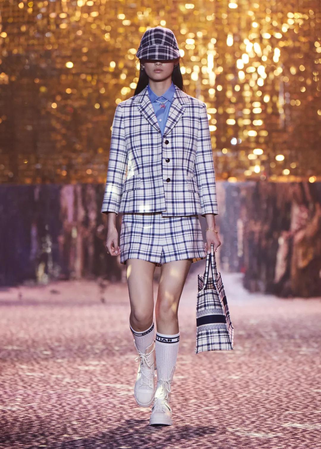 迪奥dior2020走秀冬季款运动鞋,dior2012春夏走秀视频完整版