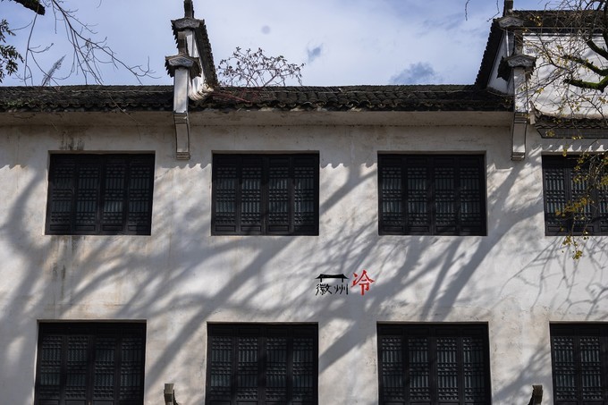 「徽州冷」宏村秋深晴少，友谊地久天