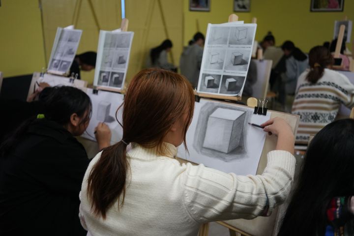 郴州服装学校张老师解惑服装商品、企划、运营的12个盲区