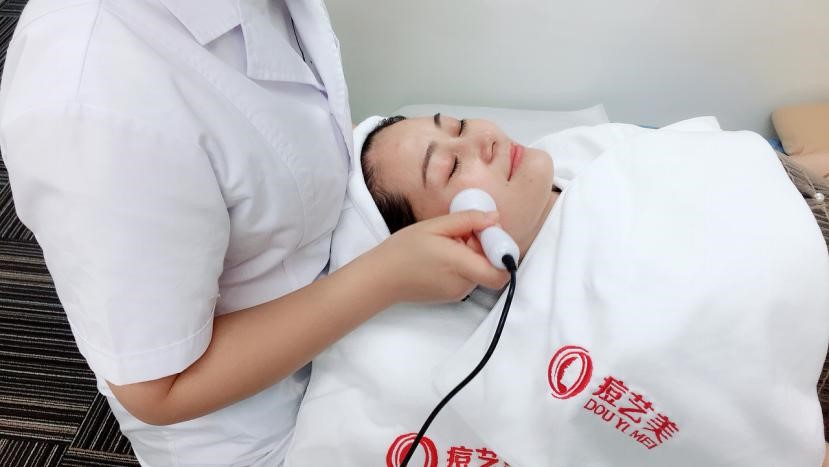 痘肌敏感肌救星!7月4日痘艺美·银石广场旗舰店开业大礼等你来